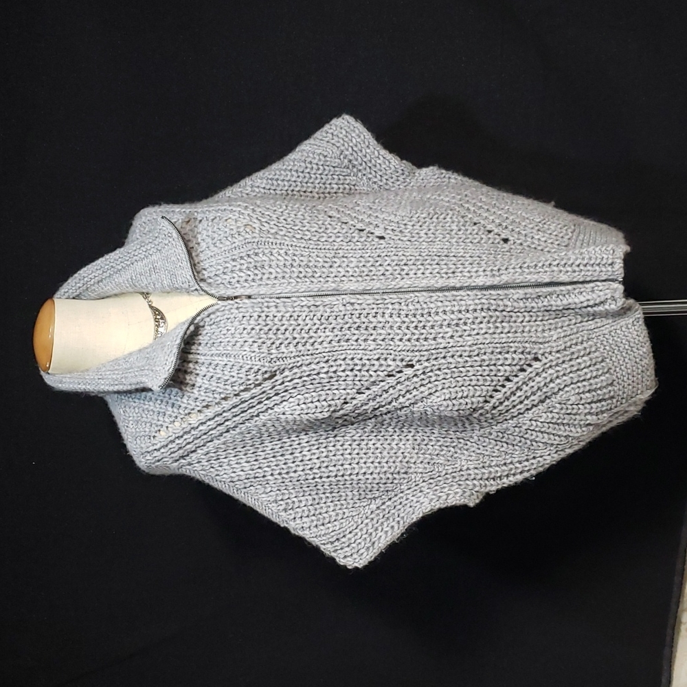 Elsamanda with Alpaca & Wool Knit Zippered Poncho